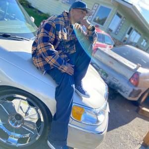 Meet your Posher, Robert